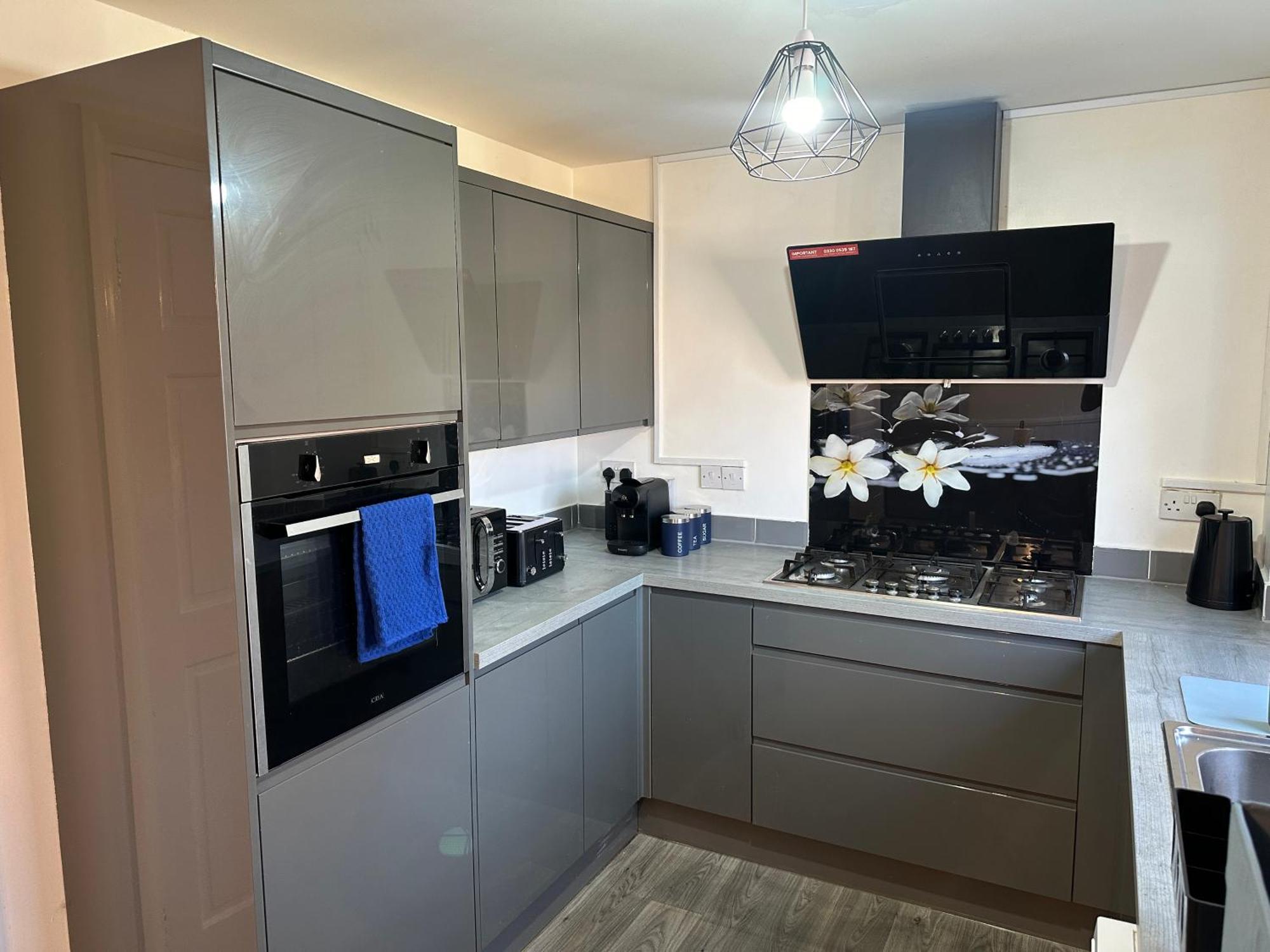 Holiday home Pool&tennis Table - Up To 40 Percent Off Old Trafford 3 Bed